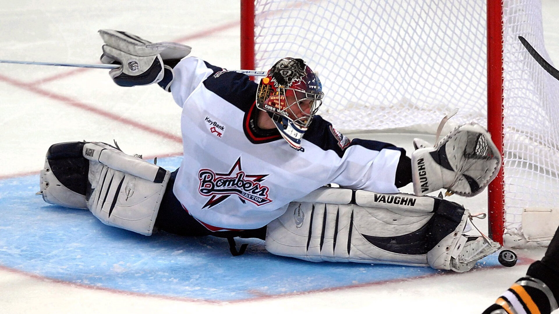 爱游戏综合娱乐-凯琳·科贝特赛后感谢教练团队支持，凯洛琳贝塞特